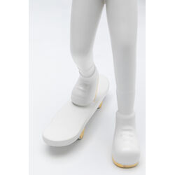 Deko Figur Skating Astronaut Weiß 33cm
